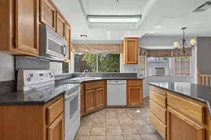 625 Vernon Oaks Dr, Roseville, CA 95678 - Photo 18