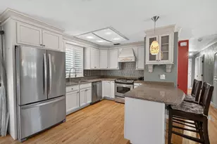 4534 Cedarwood Way, Sacramento, CA 95823 - Photo 6