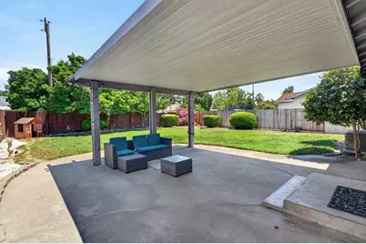 4534 Cedarwood Way, Sacramento, CA 95823 - Photo 30