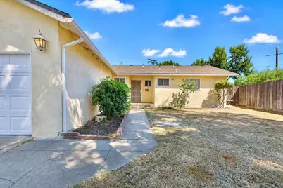 2061 Juanita Court, Modesto, CA 95350 - Photo 4