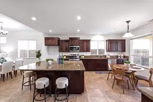 2036 Vignolia Loop, Roseville, CA 95747 - Photo 8
