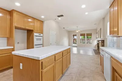 2875 Barret Drive, Roseville, CA 95661 - Photo 16