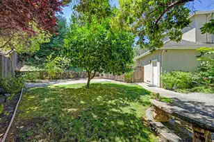 9811 Beckenham Dr, Granite Bay, CA 95746 - Photo 12