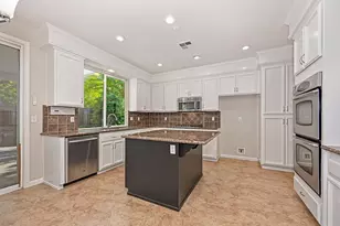 9811 Beckenham Dr, Granite Bay, CA 95746 - Photo 6