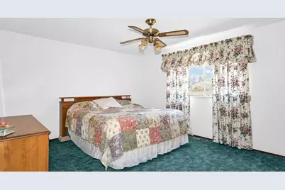 1700 Carignane Way, Escalon, CA 95320 - Photo 20
