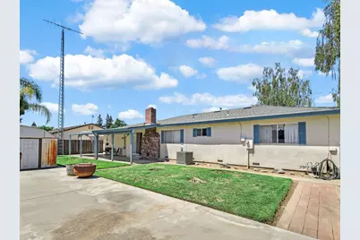 1700 Carignane Way, Escalon, CA 95320 - Photo 36