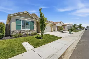 2119 Satinleaf Dr, Riverbank, CA 95367 - Photo 4