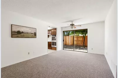 9924 Meadow Oak Circle, Elk Grove, CA 95624 - Photo 14