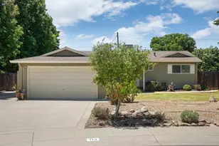 712 Almond Ct, Galt, CA 95632 - Photo 2