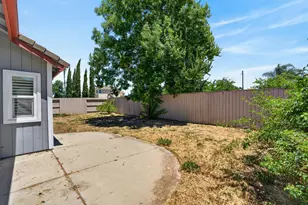 8505 Ardennes Way, Elk Grove, CA 95758 - Photo 32