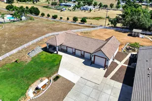 11875 Gidaro Dr, Elk Grove, CA 95624 - Photo 94