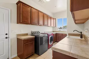 11875 Gidaro Dr, Elk Grove, CA 95624 - Photo 54