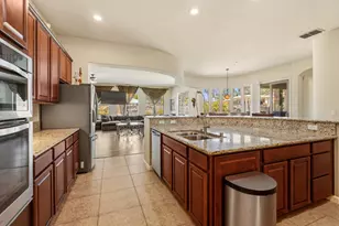 11875 Gidaro Dr, Elk Grove, CA 95624 - Photo 10
