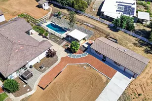 11875 Gidaro Dr, Elk Grove, CA 95624 - Photo 2