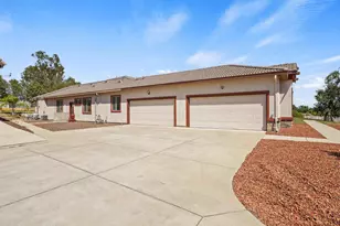 11875 Gidaro Dr, Elk Grove, CA 95624 - Photo 12