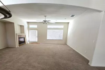 8562 Staffordshire Court, Elk Grove, CA 95624 - Photo 10