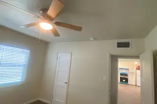 1401 El Sereno Dr, Bakersfield, CA 93304 - Photo 12