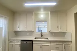 1401 El Sereno Dr, Bakersfield, CA 93304 - Photo 6