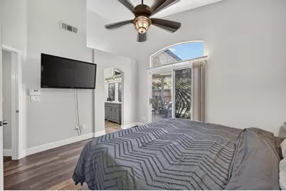 5300 Harvest Moon Court, Elk Grove, CA 95758 - Photo 32