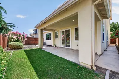 18094 Calaveras Drive, Lathrop, CA 95330 - Photo 38