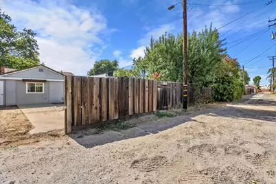 612 N Thor Street, Turlock, CA 95380 - Photo 48