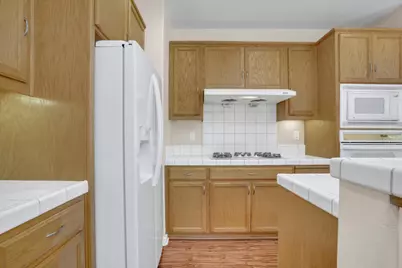 2160 Iberis Court, Tracy, CA 95376 - Photo 10
