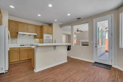 2160 Iberis Court, Tracy, CA 95376 - Photo 8
