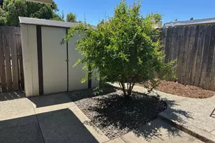 34 Chief Ct, Sacramento, CA 95833 - Photo 40