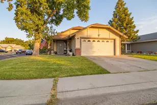 6252 Riverbelle Ct, Rio Linda, CA 95673 - Photo 2