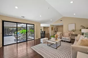 11452 Forty Niner Cir, Gold River, CA 95670 - Photo 12