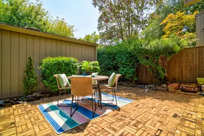 1125 Commons Drive, Sacramento, CA 95825 - Photo 12