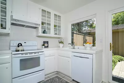 1125 Commons Drive, Sacramento, CA 95825 - Photo 8