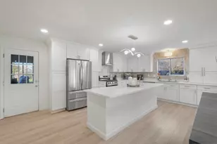454 Oakwood Dr, Los Banos, CA 93635 - Photo 12