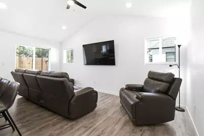 2356 Boxwood Street, Sacramento, CA 95815 - Photo 28