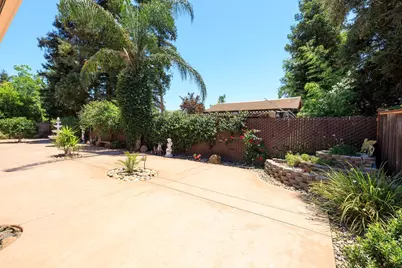 1350 Burman Dr, Turlock, CA 95382 - Photo 48