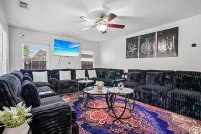 715 E Roseburg Avenue, Modesto, CA 95350 - Photo 8