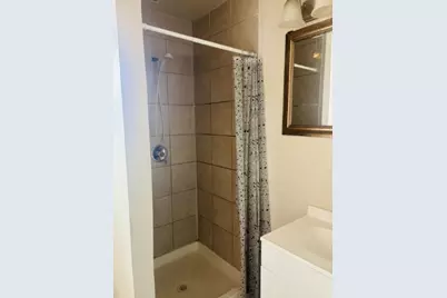 715 E Roseburg Avenue, Modesto, CA 95350 - Photo 34