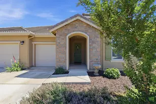 1070 Hacienda Dr, Plumas Lake, CA 95961 - Photo 6