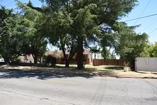 120 W Q St, Rio Linda, CA 95673 - Photo 1