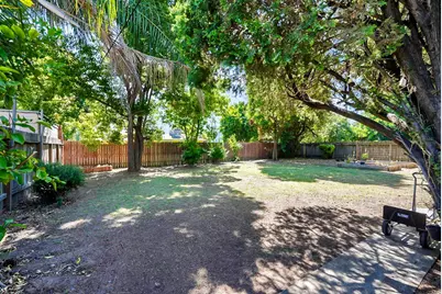 6516 N Pershing Avenue, Stockton, CA 95207 - Photo 20