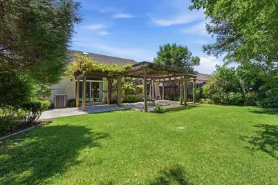 2945 Sierra Mills Lane, Sacramento, CA 95864 - Photo 2