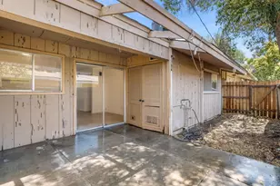 3725 N Fruit Ave, Fresno, CA 93705 - Photo 20