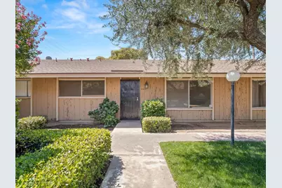 3725 N Fruit Avenue #B, Fresno, CA 93705 - Photo 1
