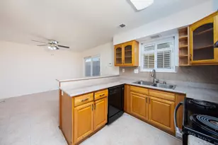 3468 Sugarcreek Dr, San Jose, CA 95121 - Photo 14