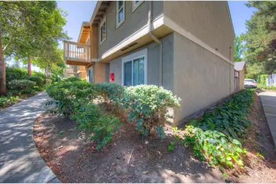 3468 Sugarcreek Drive, San Jose, CA 95121 - Photo 2