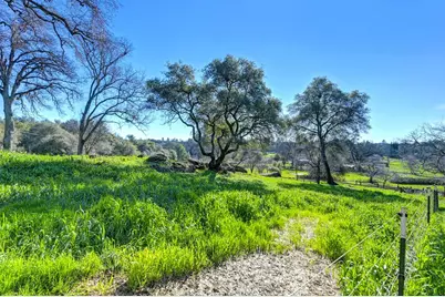 13598 Desperado Dr, Penn Valley, CA 95946 - Photo 30