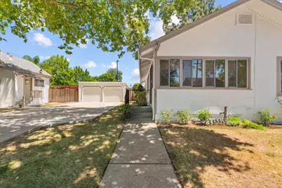 857 38th Street, Sacramento, CA 95816 - Photo 2