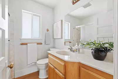 857 38th Street, Sacramento, CA 95816 - Photo 14