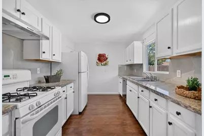 629 Lee Drive, Sacramento, CA 95815 - Photo 12