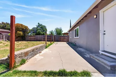 629 Lee Drive, Sacramento, CA 95815 - Photo 32